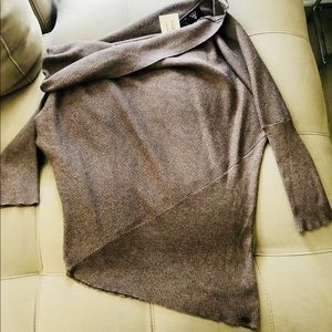 Guess Asymmetrical shoulder sweater S